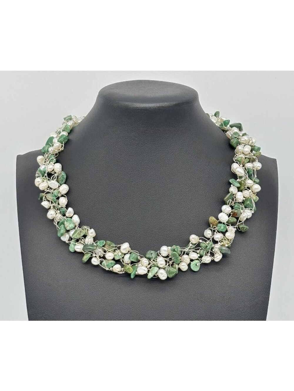 Artisan-Made Collar Necklace .999 Fine Silver W/Jade Chips And Freshwater Pearls